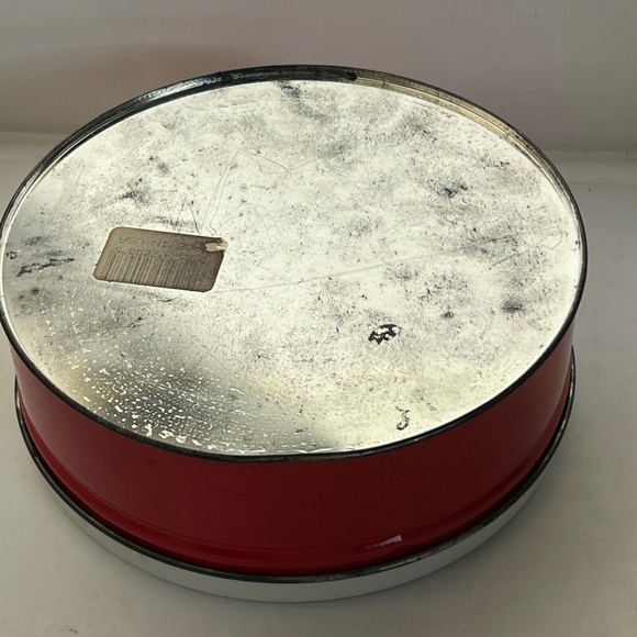 2 Vintage Christmas Cookie Tins Round Reindeer Wreath Red Green Cream 2 3/4 Tall - Picture 5 of 11